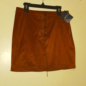 Cute Velvety lace front skirt